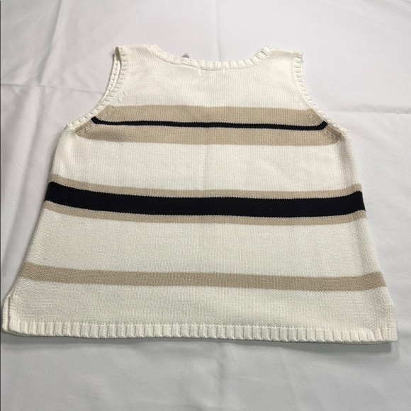 Striped Sleeveless Knit Top - Picture 4 of 5